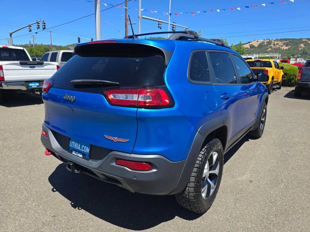 Used 2018 Jeep Cherokee Trailhawk w/ Trailer Tow Group AWD/4WD image 5