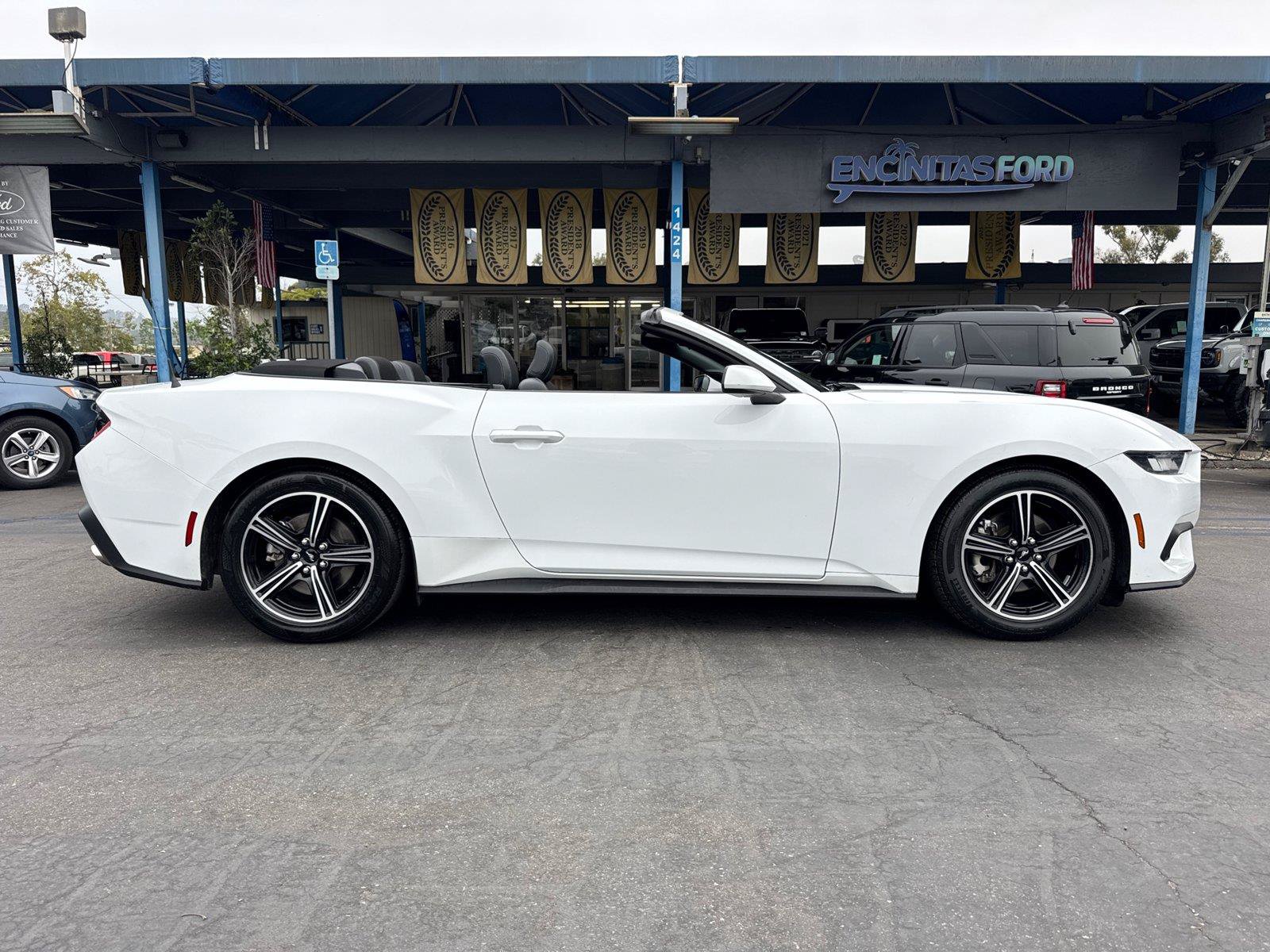 Certified 2024 Ford Mustang Convertible RWD image 7