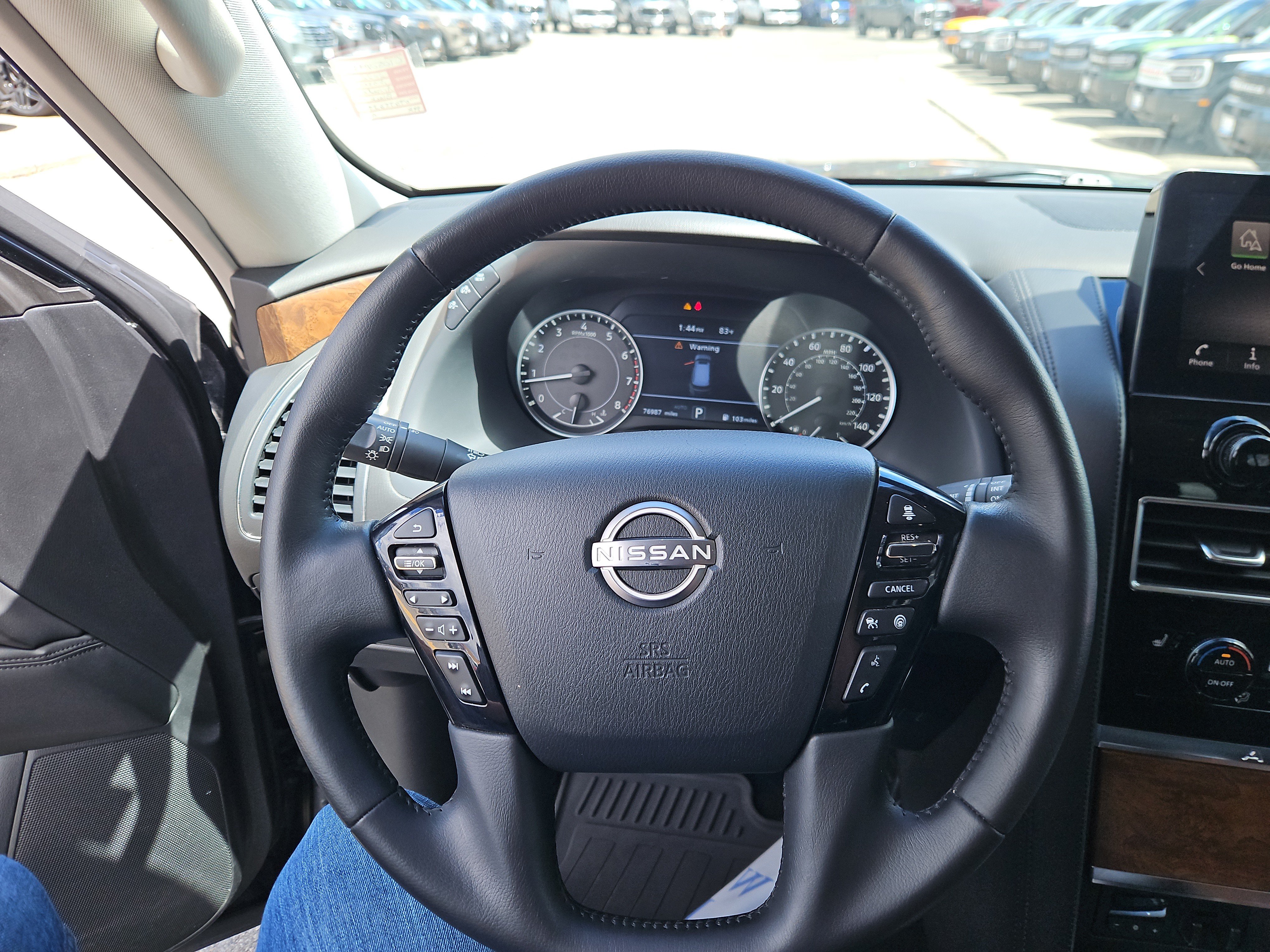 Used 2022 Nissan Armada SL AWD/4WD image 15
