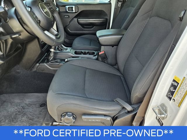 Used 2023 Jeep Gladiator Sport AWD/4WD image 15