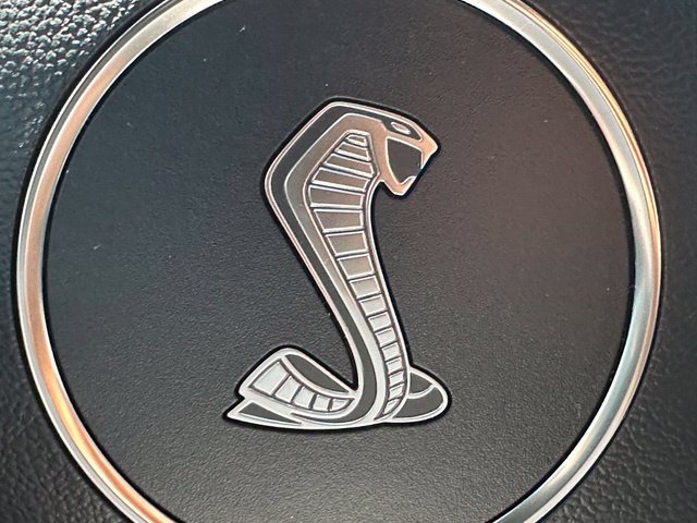 Certified 2021 Ford Mustang Shelby GT500 w/ Technology Package RWD image 9