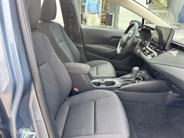 Used 2025 Toyota Corolla LE FWD image 50