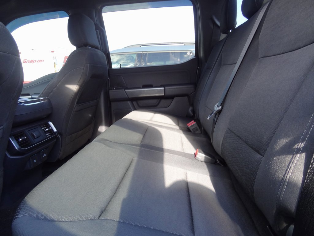 Certified 2022 Ford F150 XLT w/ Equipment Group 302A High image 18