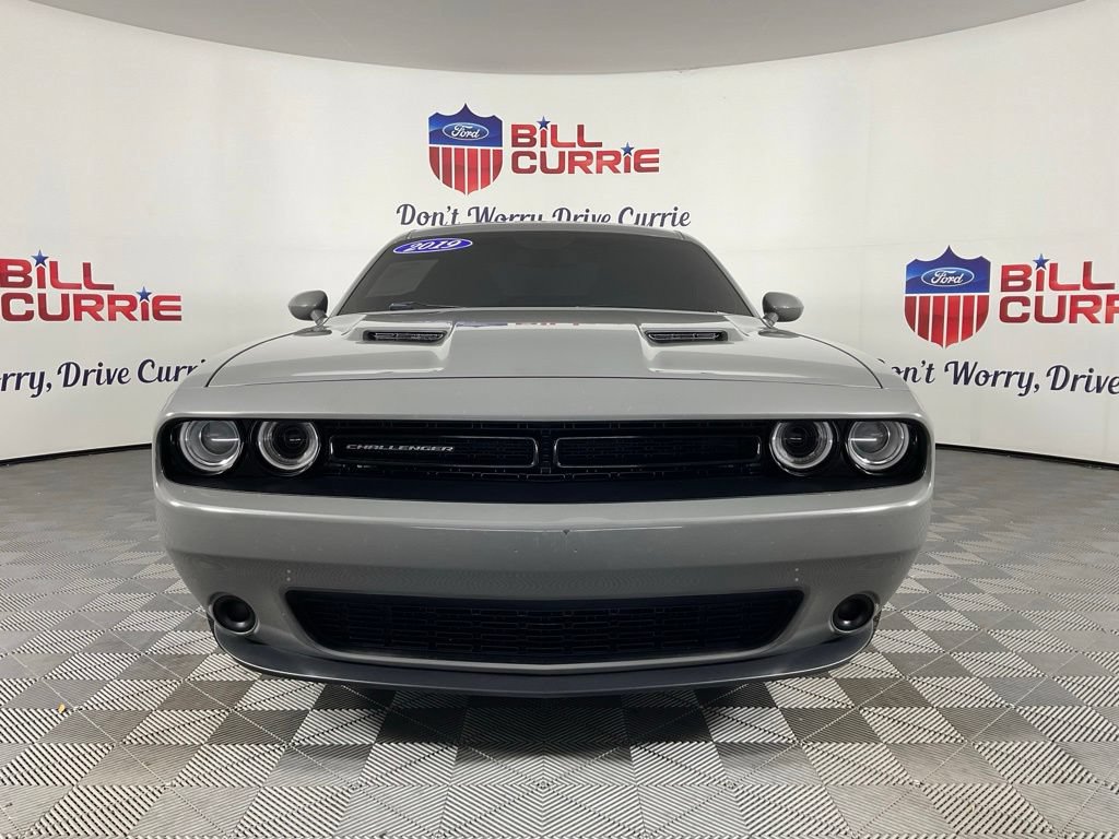 Used 2019 Dodge Challenger SXT RWD image 8