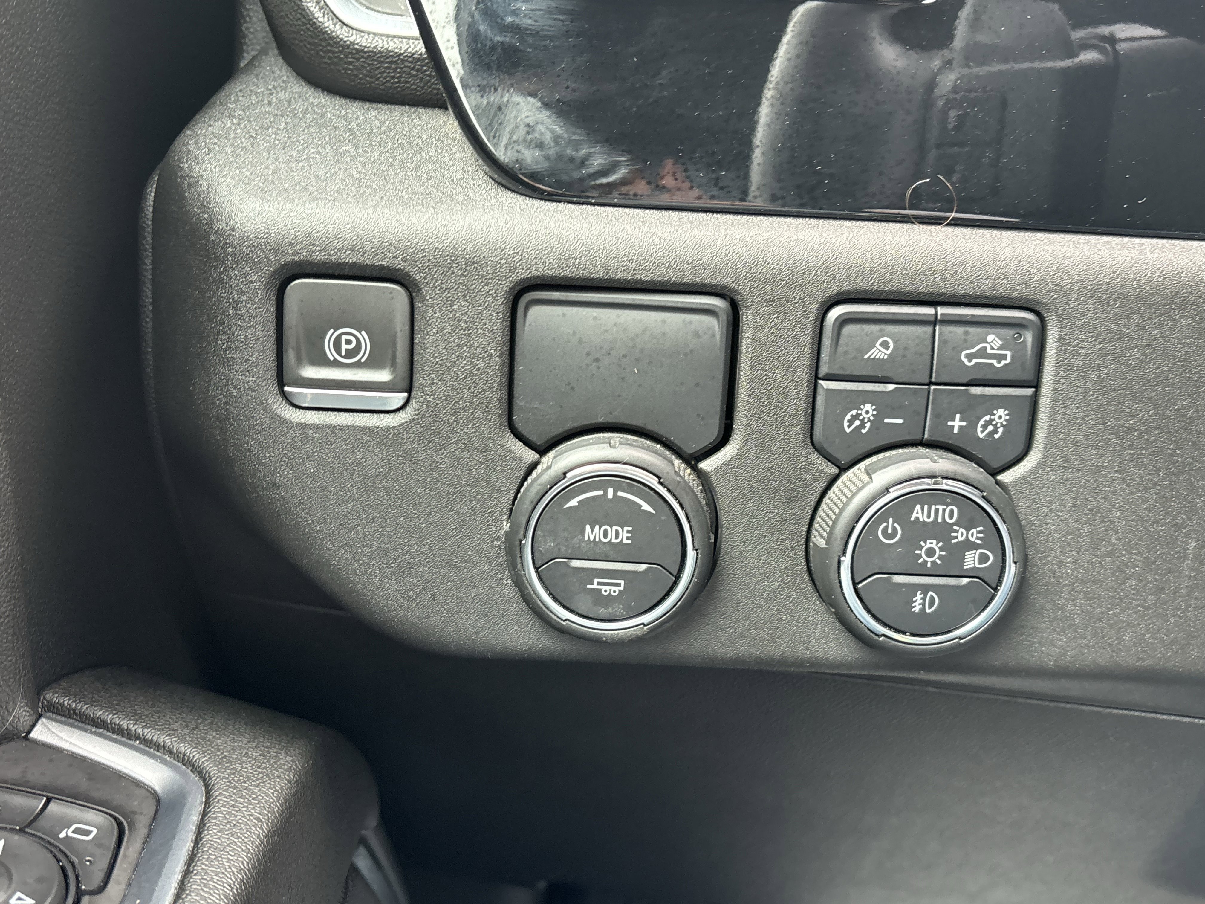 Used 2023 Chevrolet Silverado 1500 RST RWD image 39