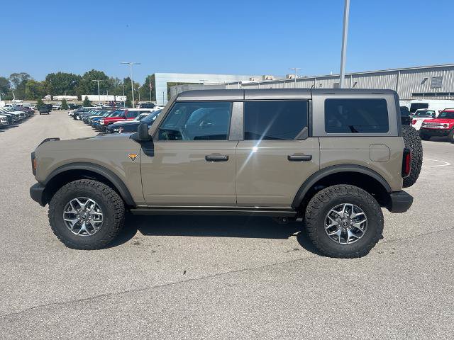 Certified 2025 Ford Bronco Badlands AWD/4WD image 8