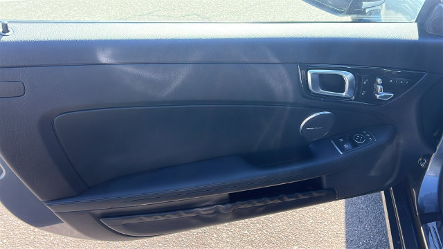 Used 2018 Mercedes-Benz SLC 300 image 13