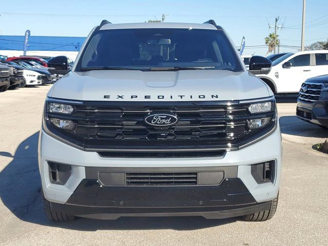 Certified 2025 Ford Expedition Platinum w/ Stealth Performance Package image 8