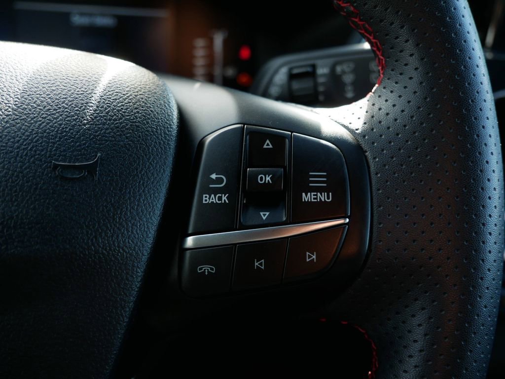 Certified 2024 Ford Escape ST-Line AWD/4WD image 19