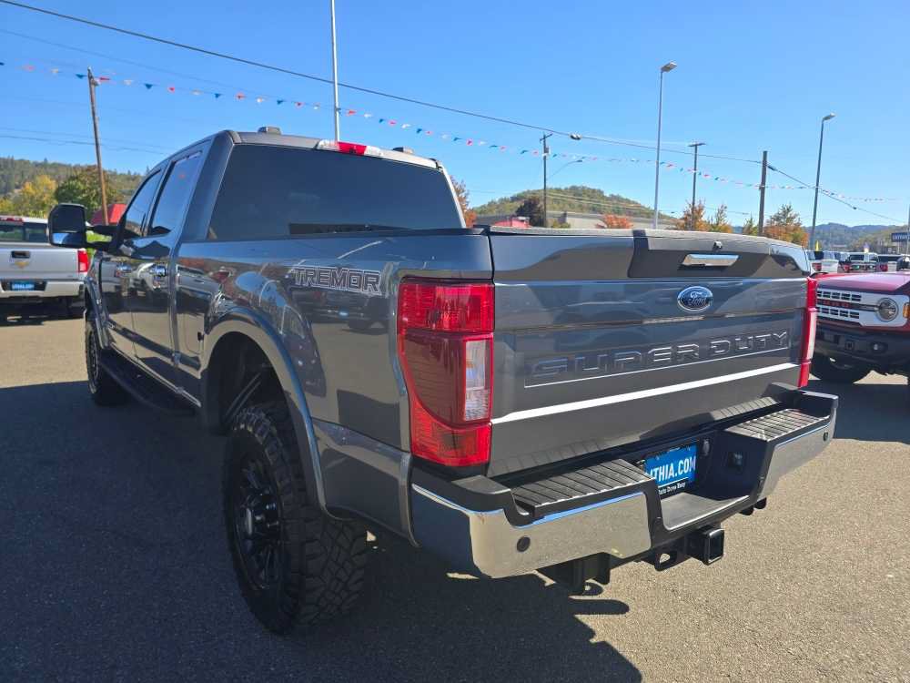 Certified 2021 Ford F250 XLT w/ Tremor Off-Road Package AWD/4WD image 3