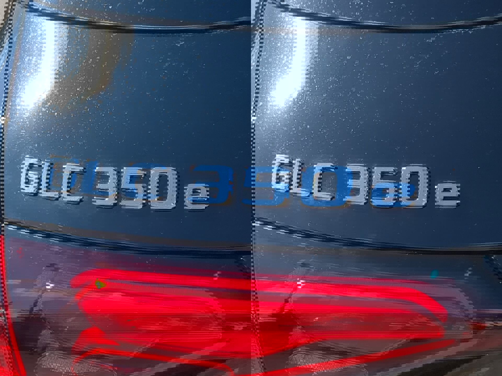 Used 2025 Mercedes-Benz GLC 350e 4MATIC image 59