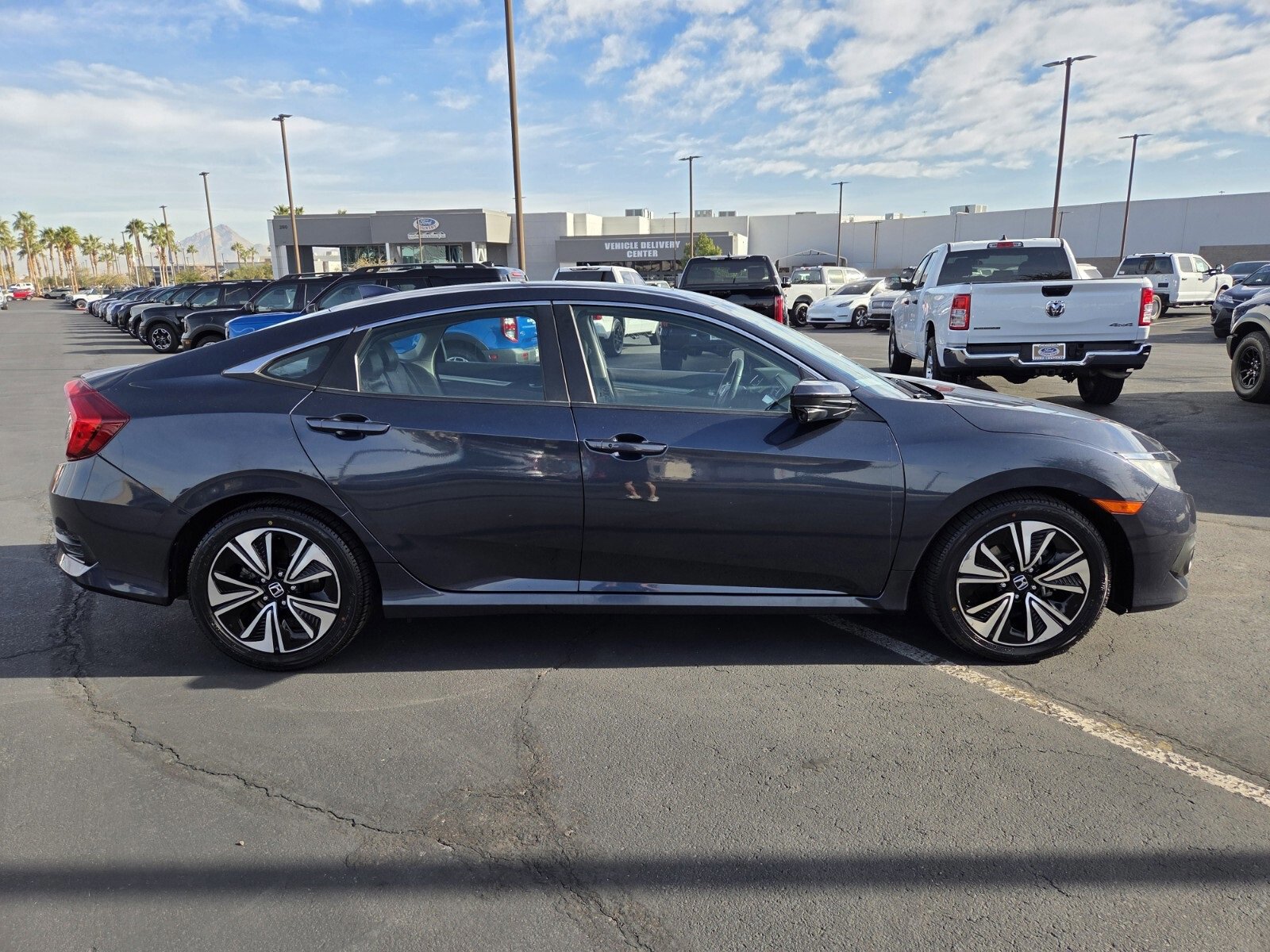 Used 2017 Honda Civic EX-L image 6