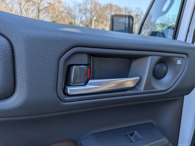 Used 2025 Toyota Land Cruiser image 28