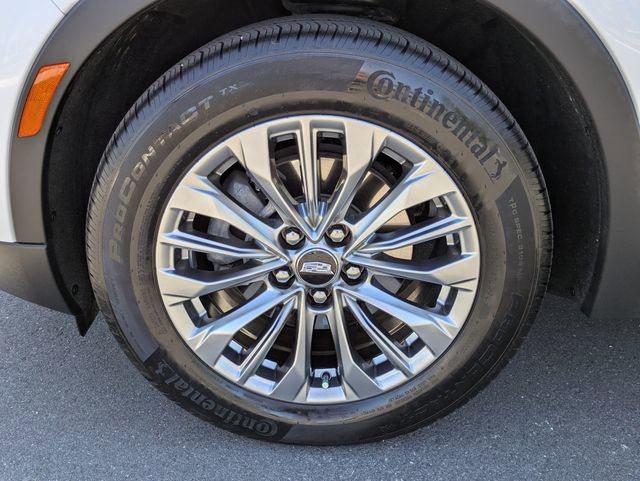 Used 2024 Cadillac XT4 Premium Luxury FWD image 11