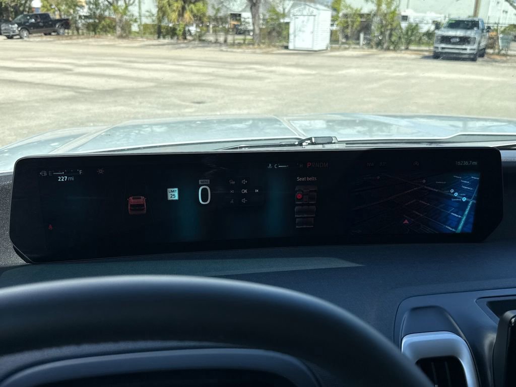 Certified 2025 Ford Expedition Max Active image 17