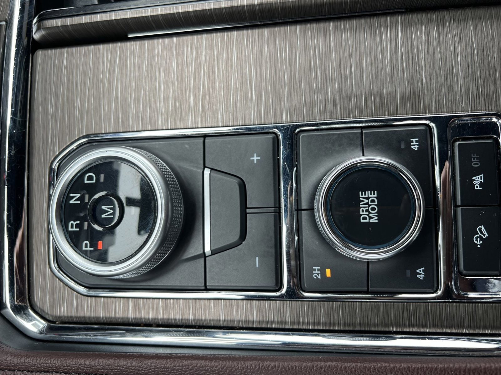 Certified 2024 Ford Expedition Limited image 22