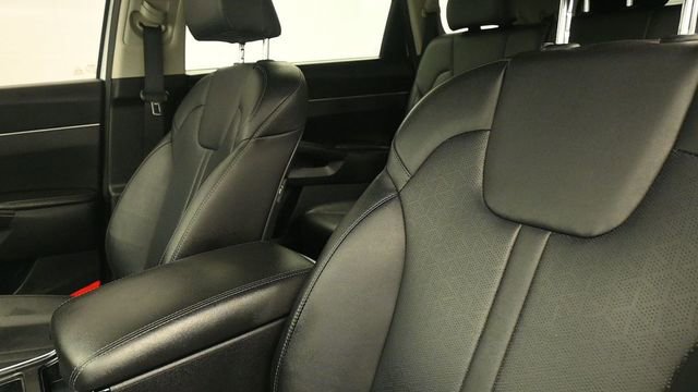 Used 2022 Kia Sorento S w/ Panoramic Sunroof Package FWD image 20