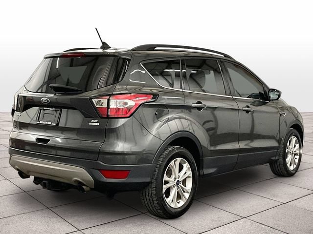 Certified 2018 Ford Escape SE w/ SE Sync 3 Package FWD image 11