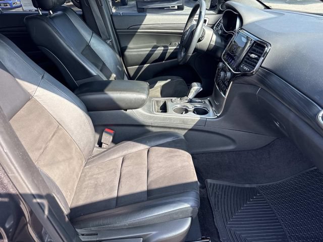 Used 2019 Jeep Grand Cherokee Altitude AWD/4WD image 22