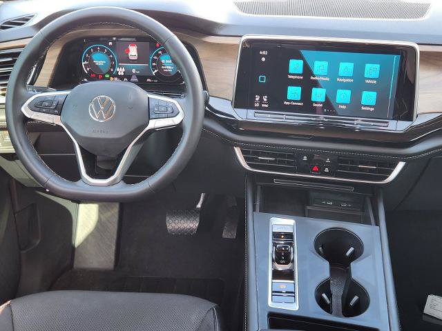 Used 2024 Volkswagen Atlas SE FWD image 25
