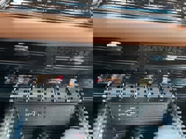 Used 2025 GMC Canyon AT4 w/ AT4 Premium Package image 24