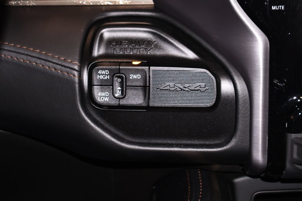 Used 2024 RAM 3500 Limited w/ Towing Technology Group AWD/4WD image 29
