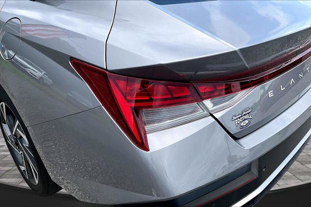 Used 2024 Hyundai Elantra Limited FWD image 30