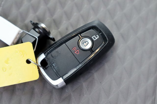 Certified 2022 Ford Escape SE image 33