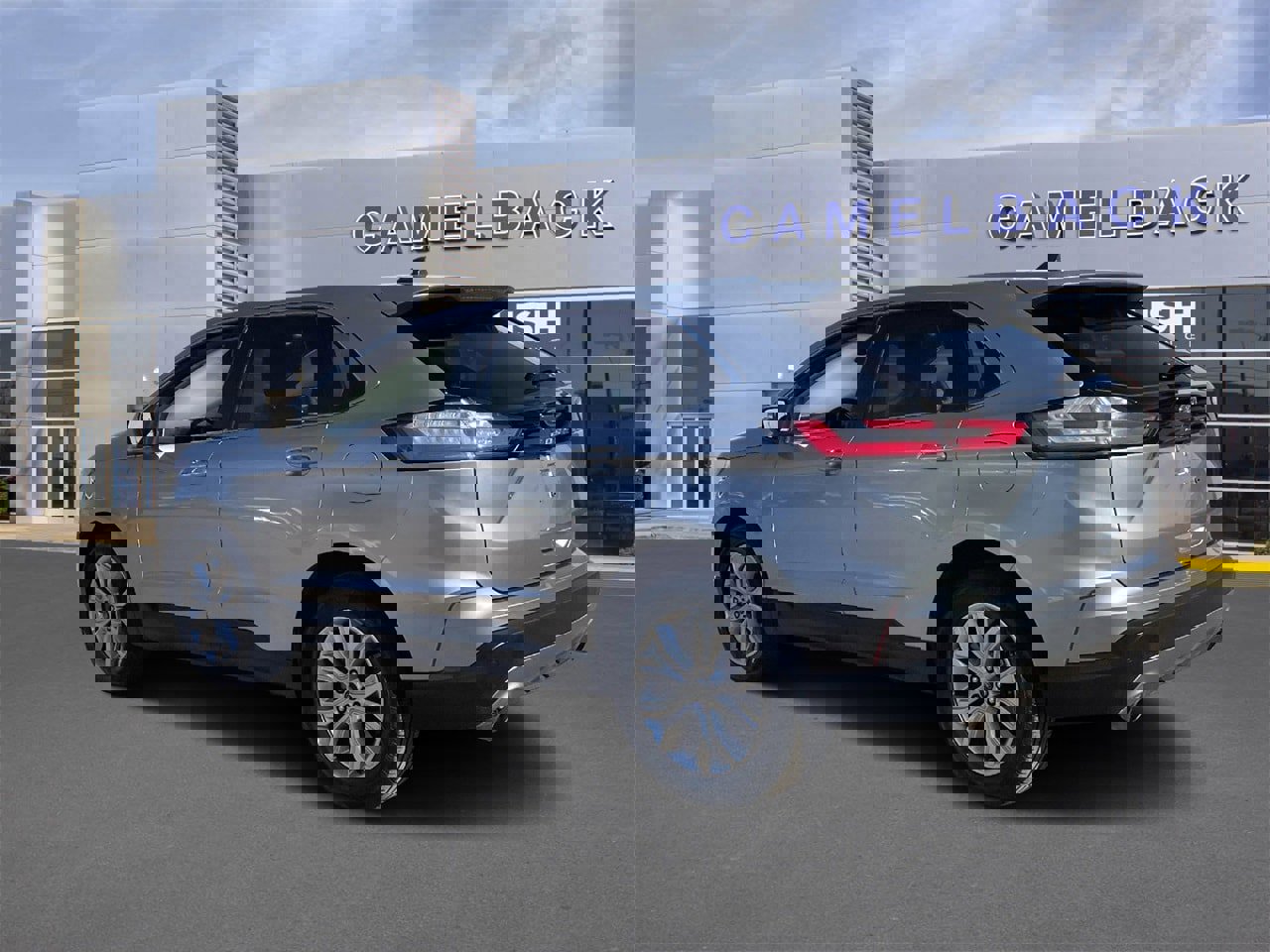 Certified 2024 Ford Edge Titanium image 4