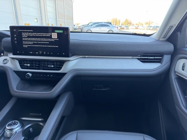 Certified 2025 Ford Explorer Active w/ Active Comfort Package image 14