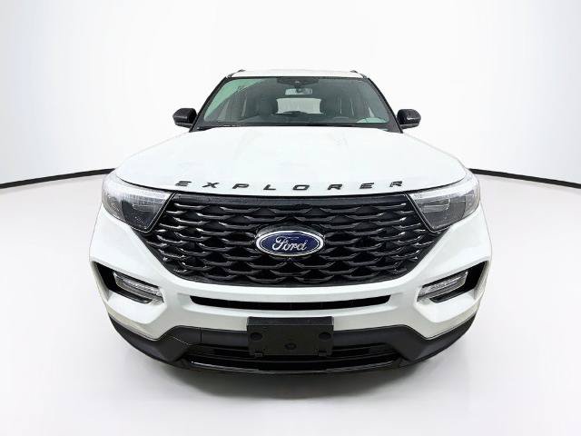 Certified 2024 Ford Explorer ST-Line w/ Class IV Trailer Tow Package AWD/4WD image 2