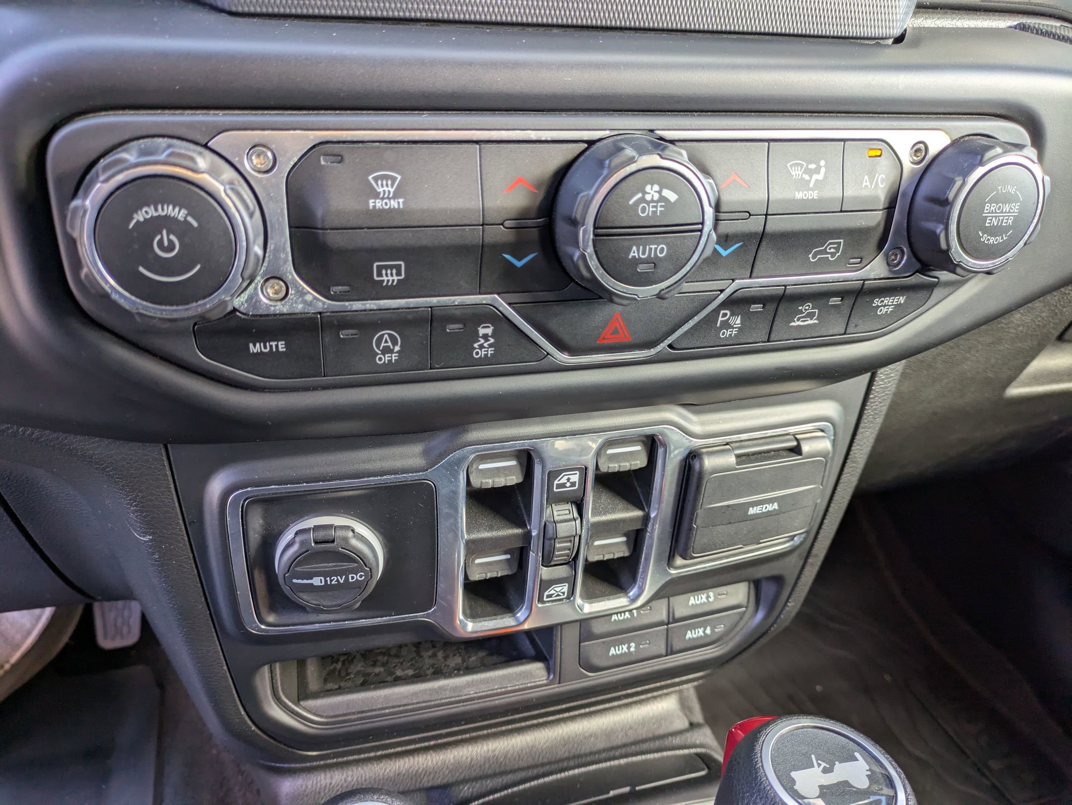 Used 2021 Jeep Wrangler Unlimited Sport w/ LED Headlamp & Fog Lamp Group image 25