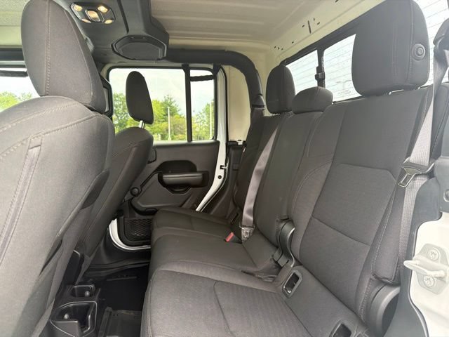 Used 2021 Jeep Gladiator Sport w/ Trailer Tow Package AWD/4WD image 13