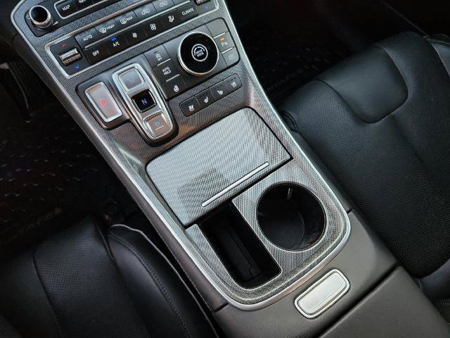 Used 2023 Hyundai Santa Fe Limited FWD image 15