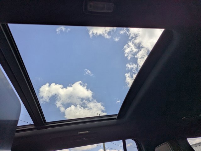 Used 2024 Chevrolet Suburban High Country image 20