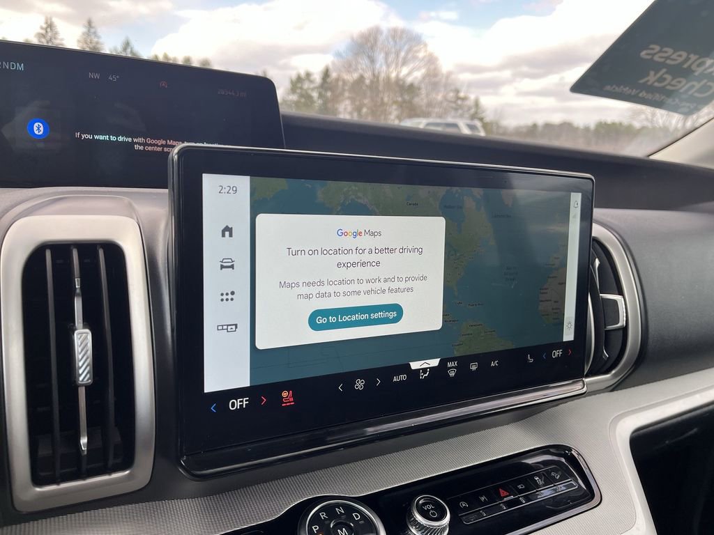 Certified 2025 Ford Expedition Active AWD/4WD image 12