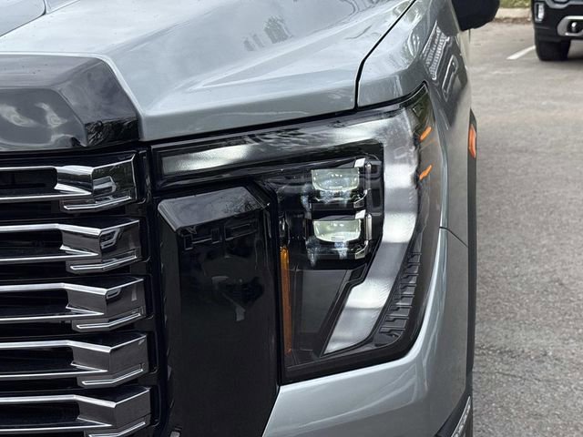 Used 2025 GMC Sierra 2500 Denali Ultimate AWD/4WD image 10