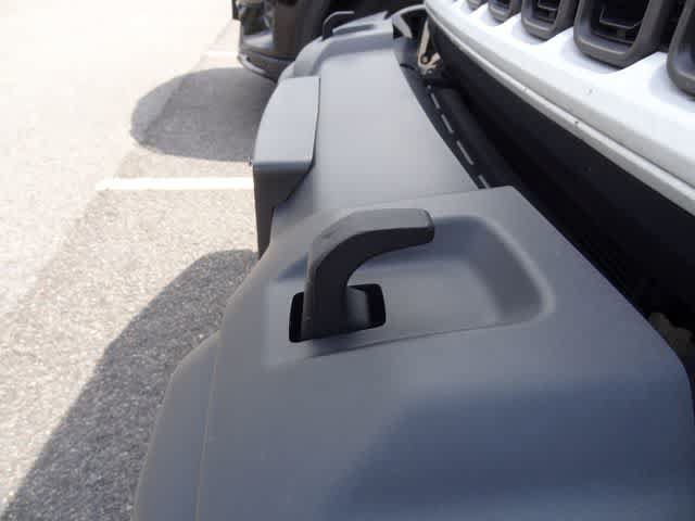 Used 2024 Jeep Gladiator Sport AWD/4WD image 18