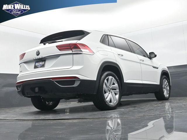 Used 2023 Volkswagen Atlas Cross Sport SE w/ Panoramic Sunroof Package FWD image 23