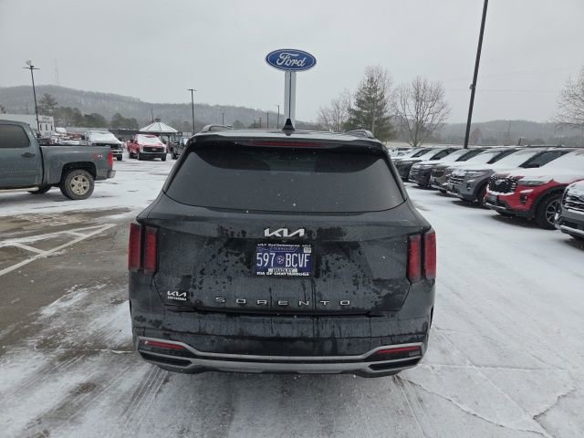 Used 2022 Kia Sorento S w/ Panoramic Sunroof Package image 8
