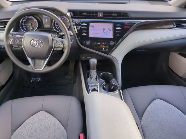 Used 2020 Toyota Camry LE image 14