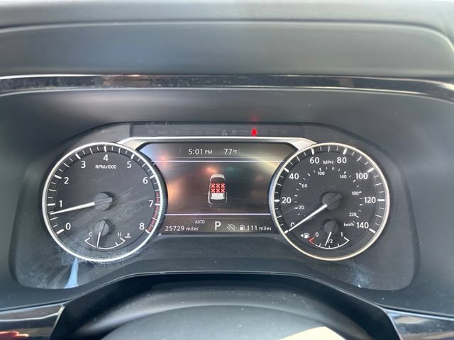 Used 2022 Nissan Pathfinder SV AWD/4WD image 11