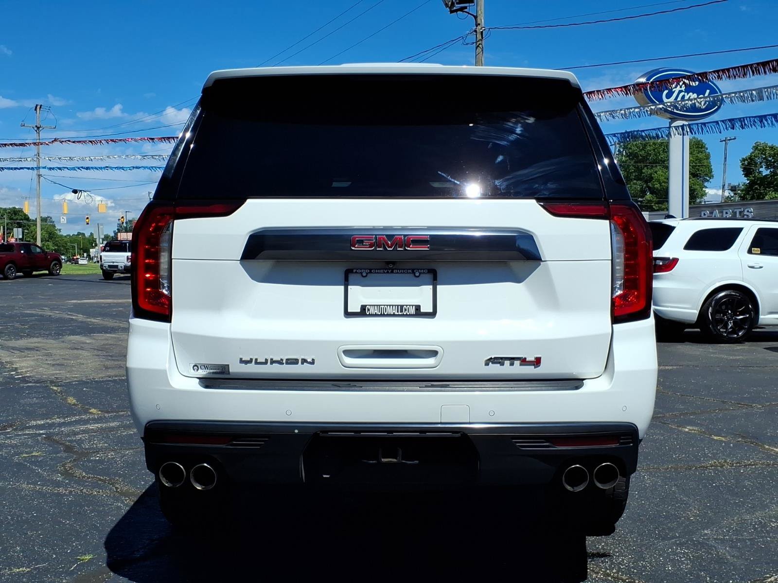 Used 2022 GMC Yukon XL AT4 AWD/4WD image 19