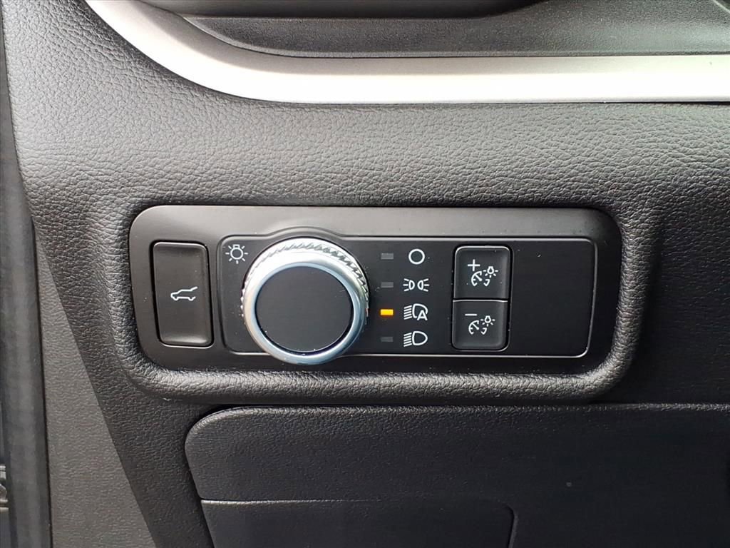 Certified 2022 Ford Explorer XLT w/ Class IV Trailer Tow Package image 17