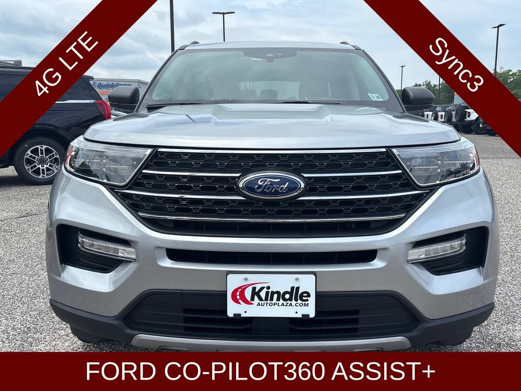Certified 2022 Ford Explorer XLT w/ Equipment Group 202A AWD/4WD image 2
