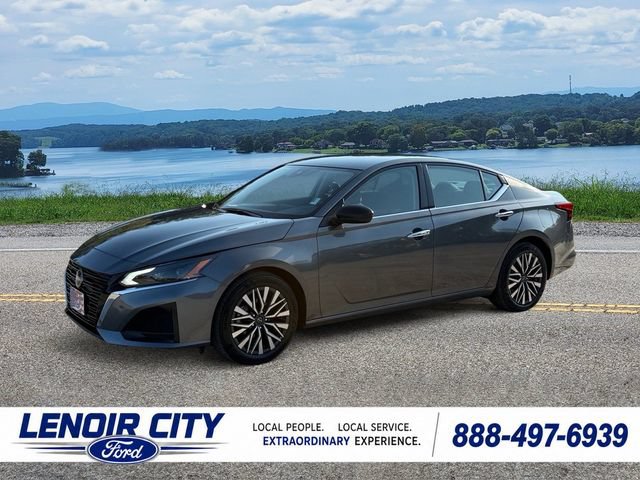 Used 2025 Nissan Altima 2.5 SV FWD image 7
