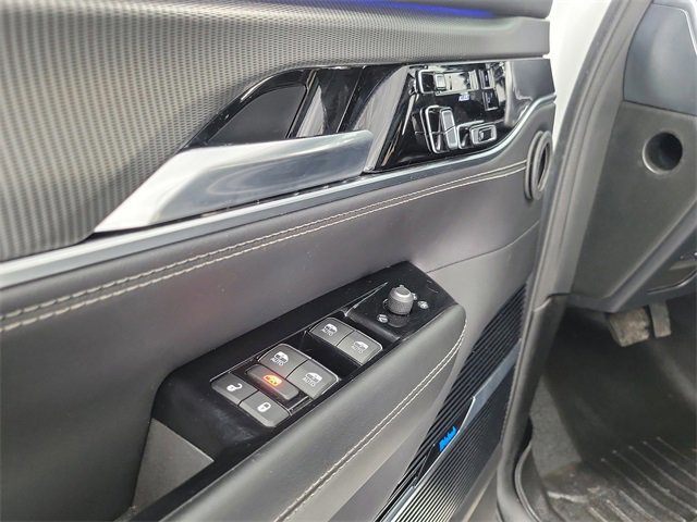 Used 2022 Jeep Grand Wagoneer Series II image 7