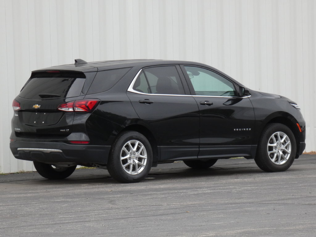 Used 2024 Chevrolet Equinox LT AWD/4WD image 3