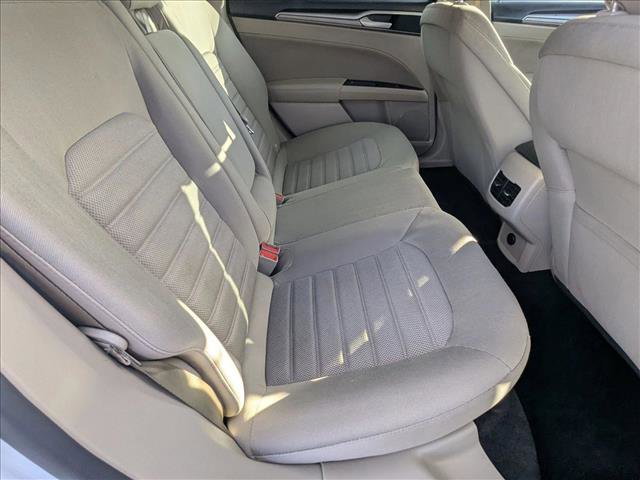 Certified 2020 Ford Fusion SE image 18
