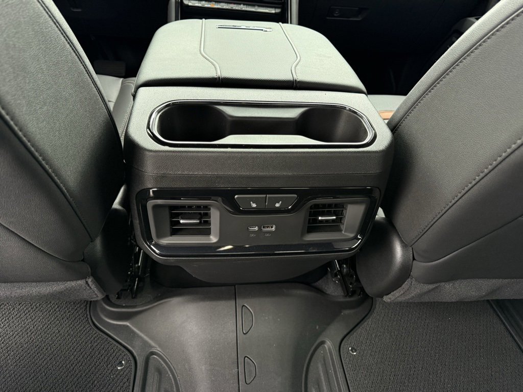 Used 2025 GMC Sierra 2500 AT4 w/ AT4 Preferred Package image 26